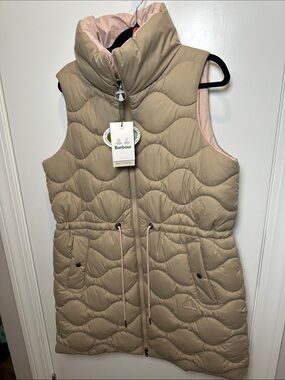 Barbour Beige Quilted Sleeveless Puffer Vest with Light Pink Lining (11)